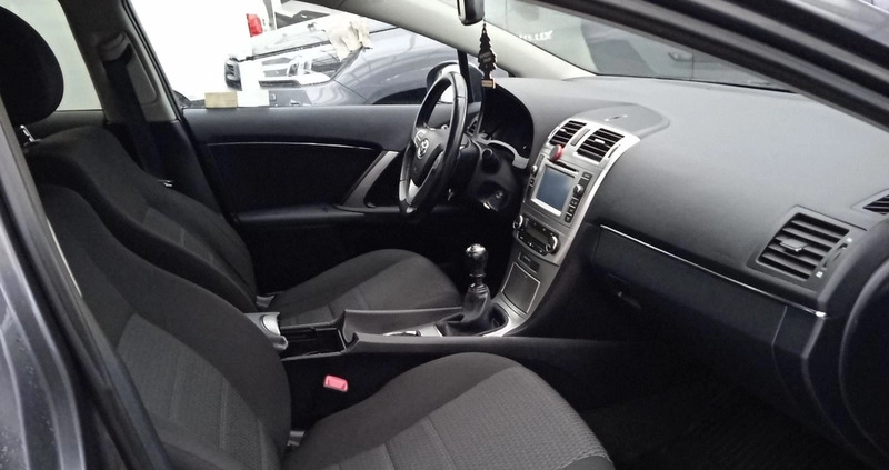 Toyota Avensis cena 49500 przebieg: 178555, rok produkcji 2014 z Więcbork małe 154